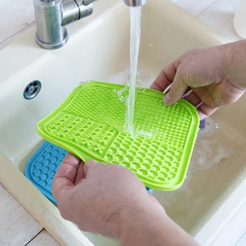 BoneItUp Homemade Cat Treats Kit & Slow Feeder Mat Combo Pack - 10 Recipe Cards, Cat, Fish, Bone Cookie Cutter, Silicone Molds, Spatula - Food-Safe Lick Mat for Dogs & Cats - Freezer & Dishwasher Safe