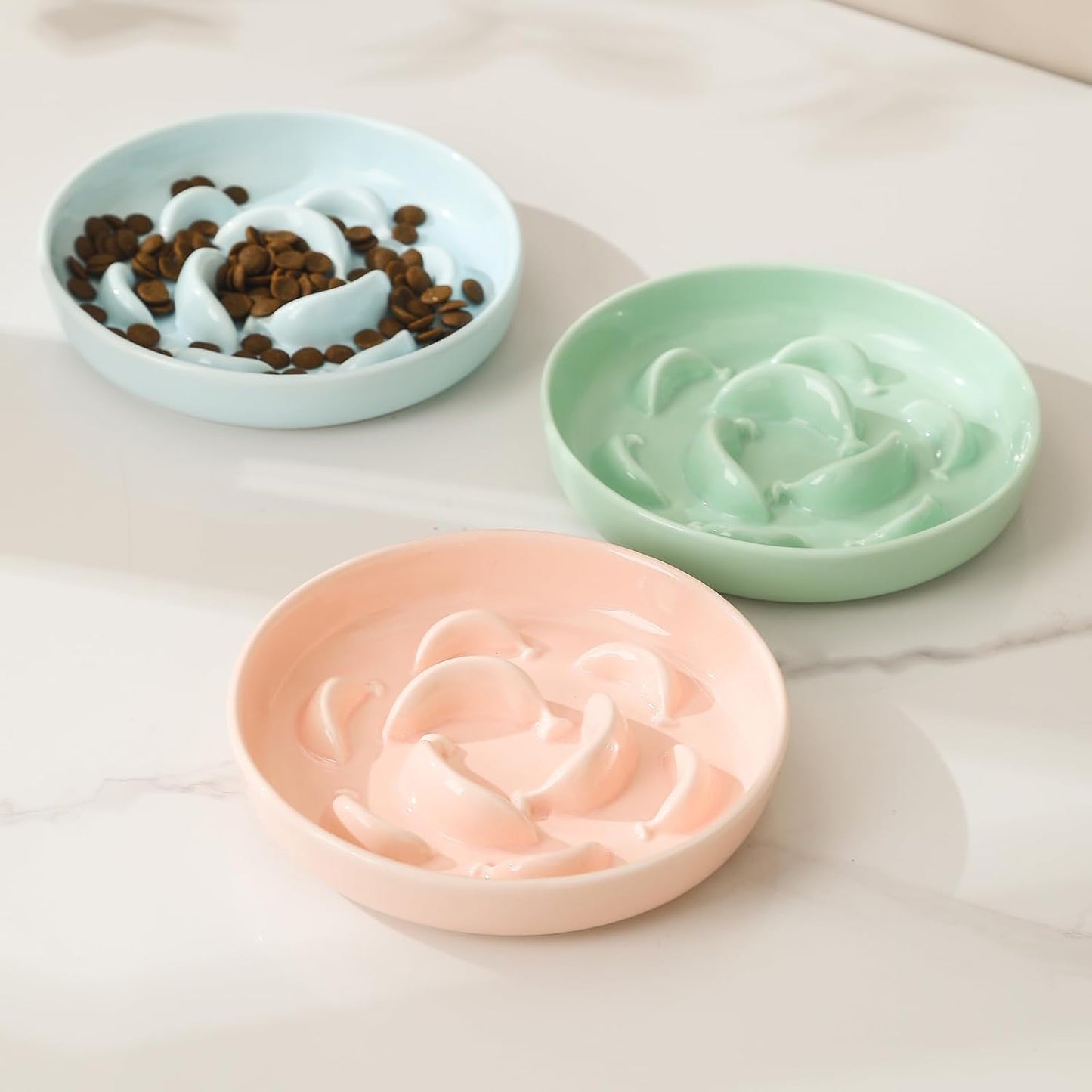 Cat Slow Feeder Bowl Set - 2-Pack Ceramic Cat Dishes for Slow Eating - Whisker-Friendly Cute Maze Bowls for Dry & Wet Food - Microwave & Dishwasher Safe - White and Pink