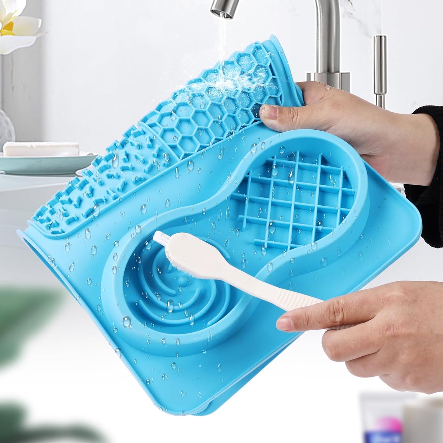 LONGFITE Large Dog Feeding Licking Snuffle Mat Silicone Slower Feeder Lick Mats Multi Use for Dry&Wet Food and Water with Brush and Spatula (Blue)