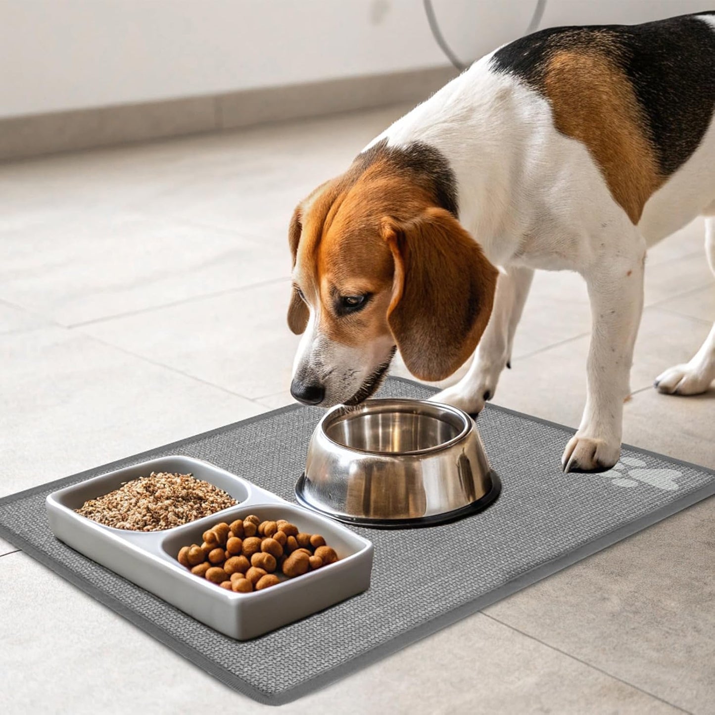 PUPTECK Dog Food Mat, Absorbent Pet Cat Feeding Mat for Food and Water Bowls, Anti-Slip Dog Placemat for Floors Waterproof, Pet Supplies Accessories, Grey Paw S