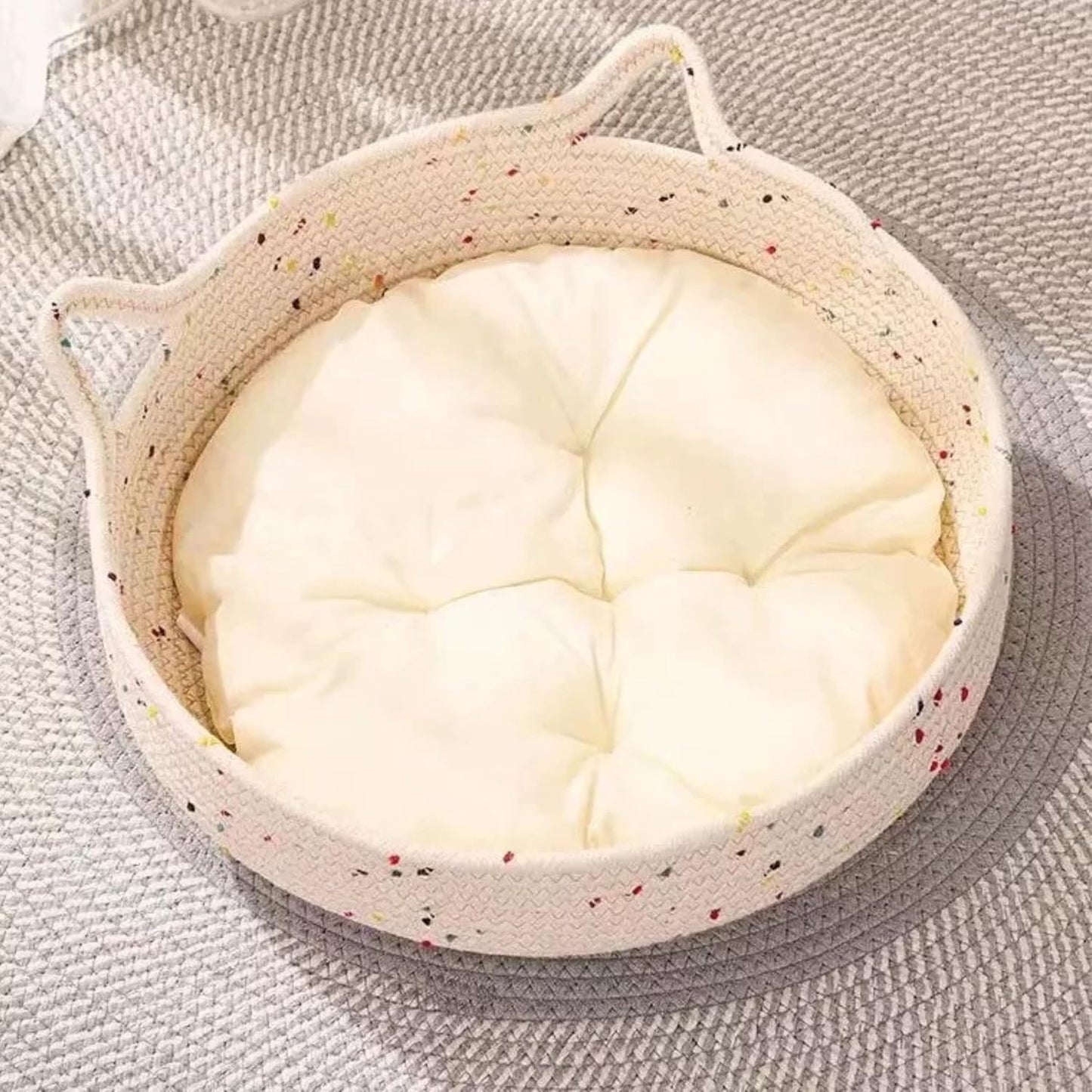 Cat Bed for Indoor Cats – Round Washable Basket with Soft Cushion, Cozy Woven Kitten Bed, 17.7” x 5.9”