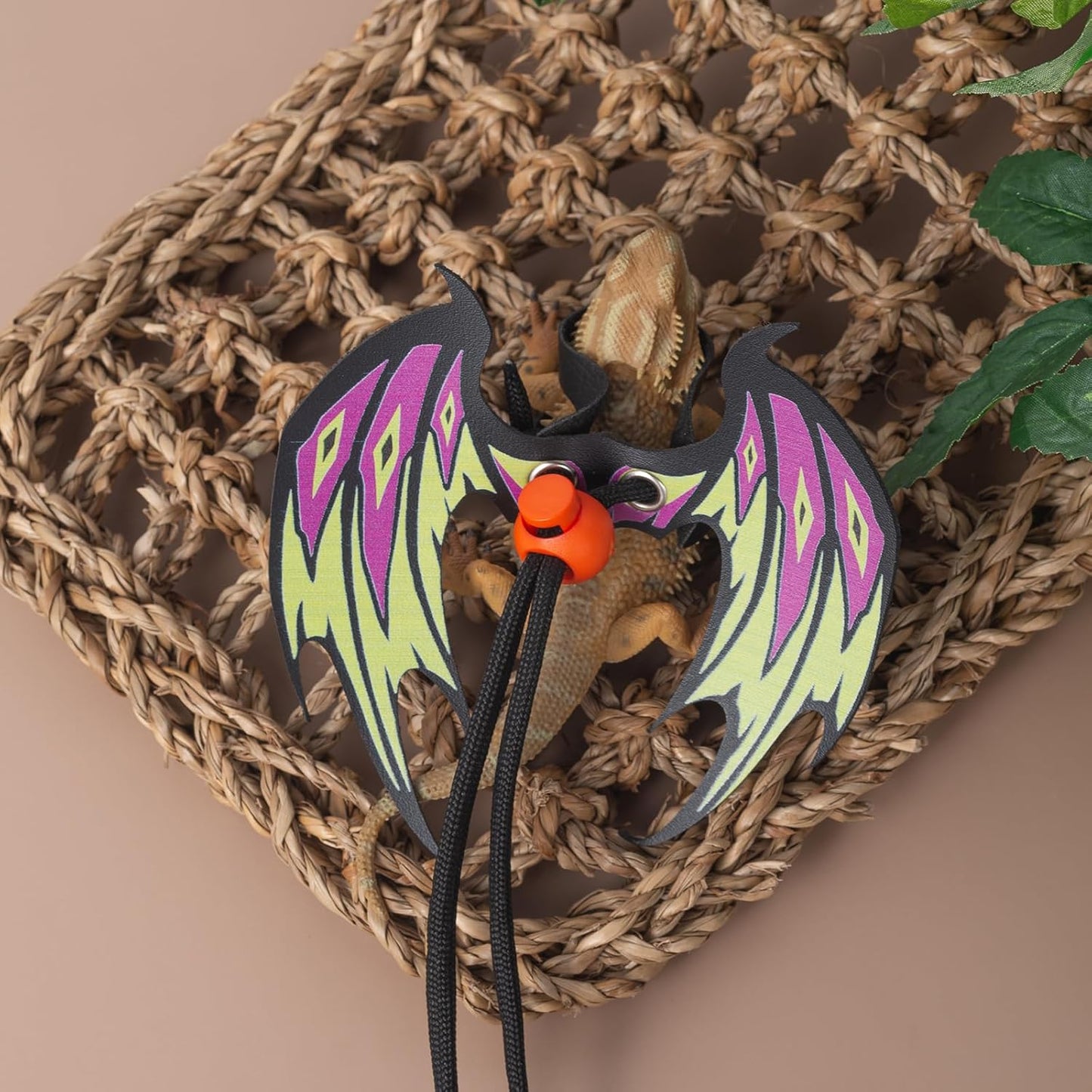 COMSUN 2 Pack Bearded Dragon Lizard Harness Leash Set, Adjustable Reptile Lizard Leashes with Colorful Soft Leather Dinosaur Wing for Geckos, Chameleon, Lizards