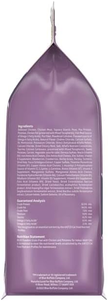 Blue Buffalo Freedom Grain-Free Adult Dry Cat Food, Complete & Balanced Nutrition for Indoor Cats, Made with Natural Ingredients, Chicken Recipe, 5-lb. Bag