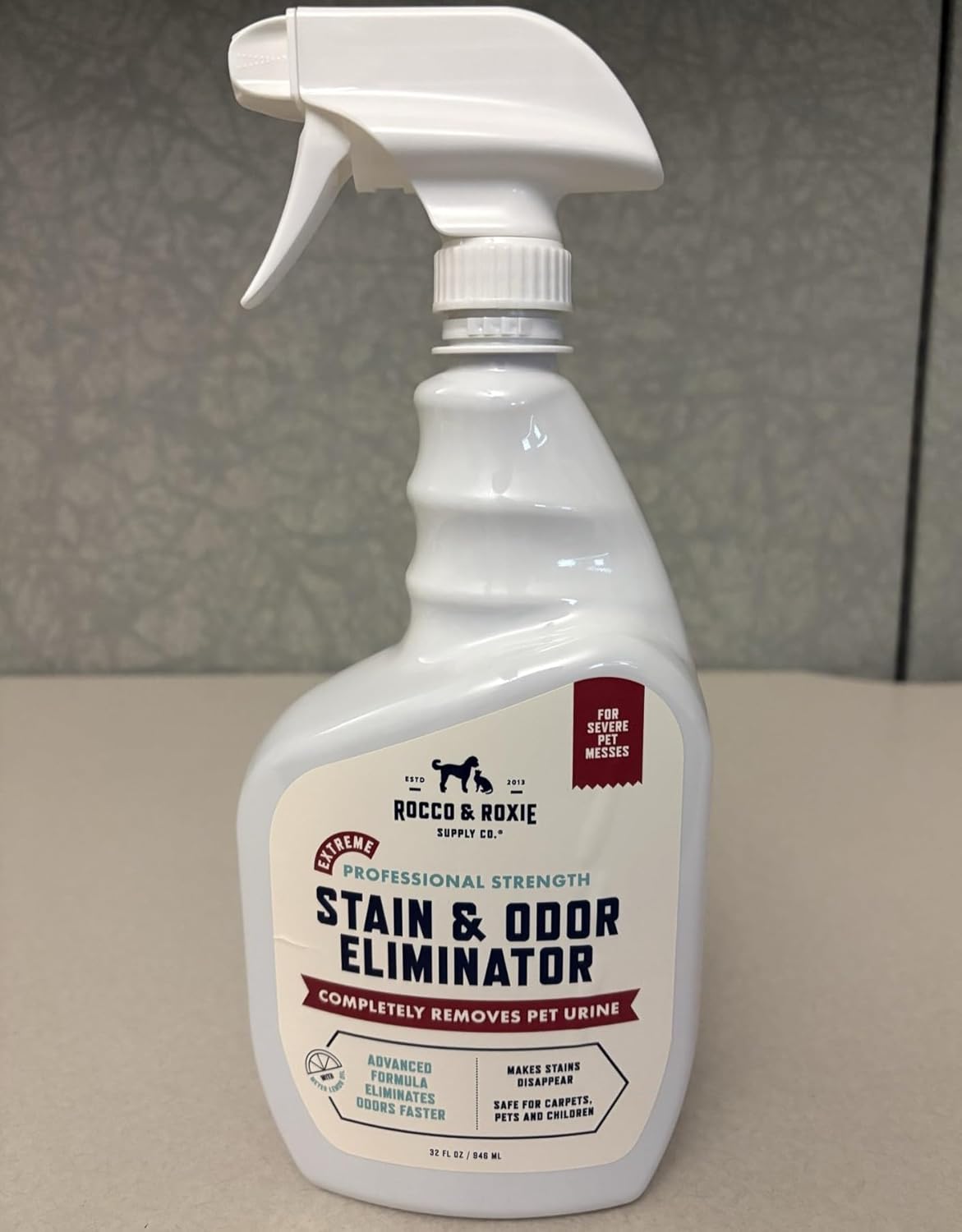 Rocco & Roxie Extreme Stain & Odor Eliminator for Strong Odor, Pet Urine Enzyme Cleaner Destroyer, Stain Remover, Dog Poop and Cat Pee, Enzymatic Carpet Cleaner Spray for Home, Puppy Potty Training