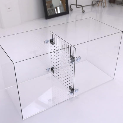 Acrylic Fish Tank Divider Aquarium Divider with 8 Suction Cups Transparent Fish Tank Separator Dividing Net Plate Isolation Board Flapper, 9.84 * 11.81inch