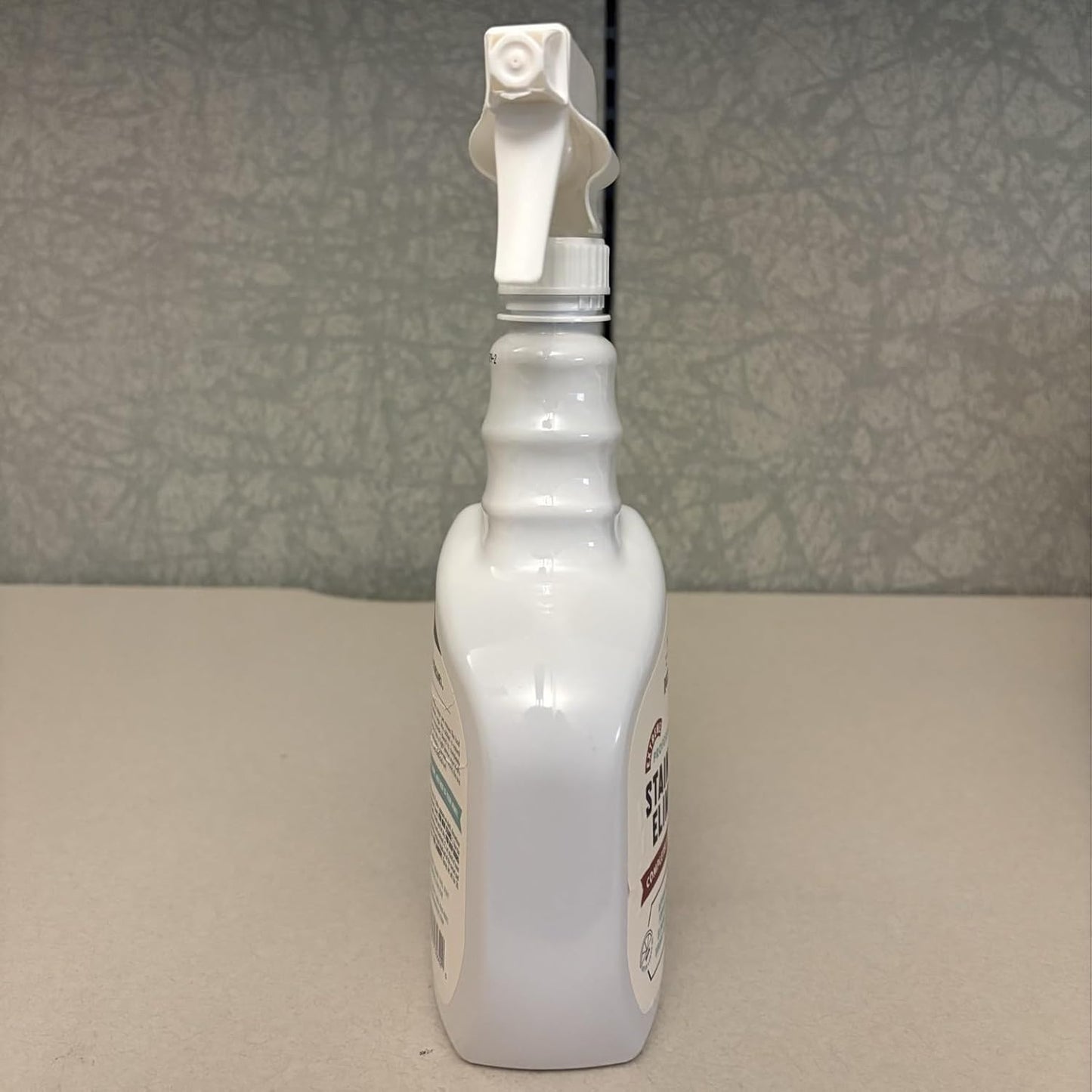 Rocco & Roxie Extreme Stain & Odor Eliminator for Strong Odor, Pet Urine Enzyme Cleaner Destroyer, Stain Remover, Dog Poop and Cat Pee, Enzymatic Carpet Cleaner Spray for Home, Puppy Potty Training