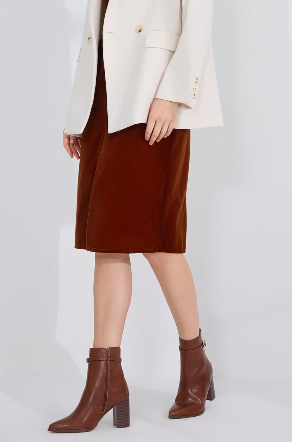 Women’s Pointed Toe Ankle Boots, Chunky Heel Fashion Chelsea Booties with Side Zipper, 3.2 Inch Block Heeled Dress Boot Comfortable for Fall Winter