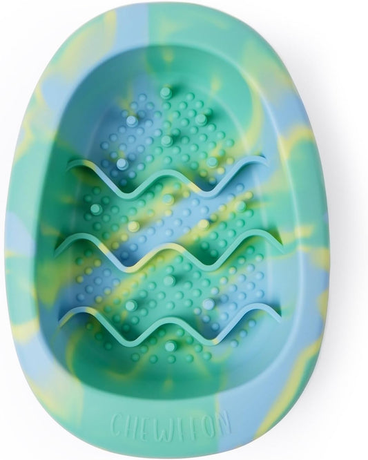 CHEWFFON Interactive Dog&Cat Lick Mat Bowls, BPA-Free Silicone Dog Slow Feeder with Suction Cups, Non Slip Food Bowl for Dogs and Cats, Reduces Boredom and Anxiety, Dishwasher Safe, Green Small