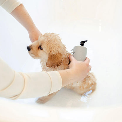 Puppy Love Gentle Bath & Grooming Set by Tweezerman & Veterinary Formula – Tearless Puppy Shampoo with 2-in-1 Bath Brush & Small Slicker Brush – Complete Bath Kit for Small Dogs & Puppies
