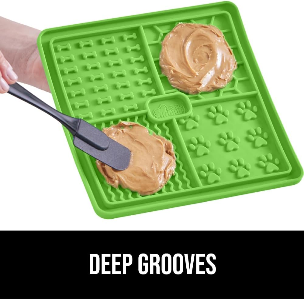 GORILLA GRIP Lick Mat for Dogs, 4Pack, Black/Green/Orange/RoyalBlue and Dog Water Bottle, 12oz, Black Bundle