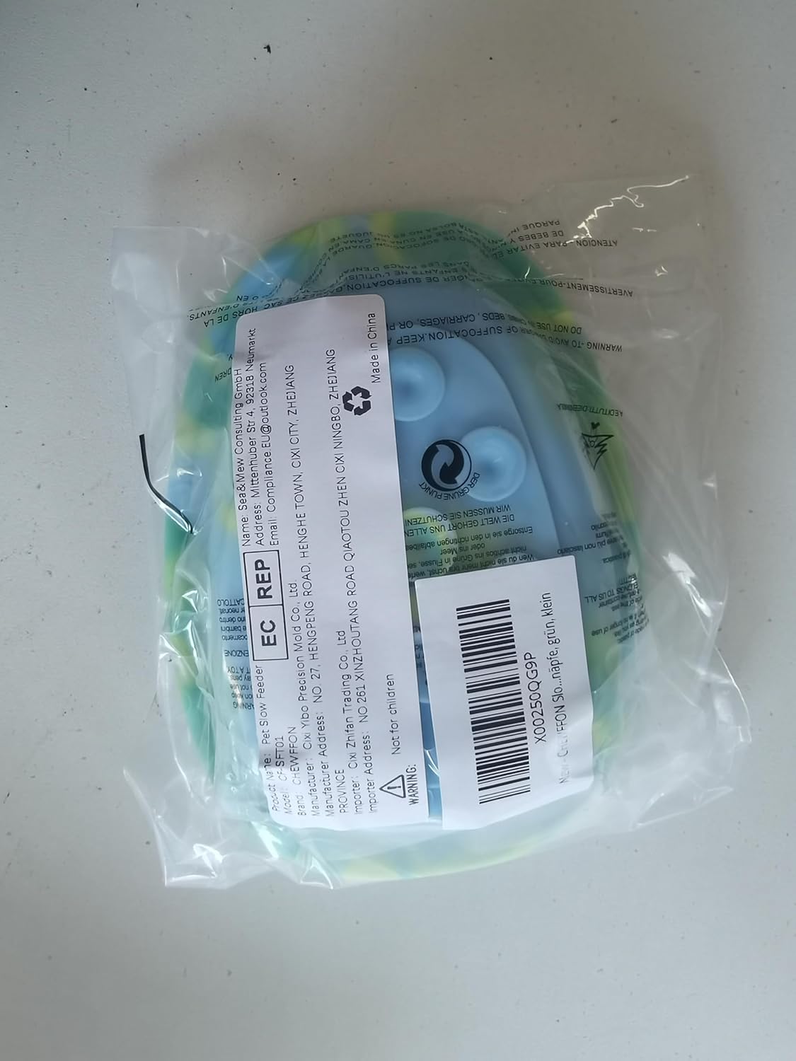 CHEWFFON Interactive Dog&Cat Lick Mat Bowls, BPA-Free Silicone Dog Slow Feeder with Suction Cups, Non Slip Food Bowl for Dogs and Cats, Reduces Boredom and Anxiety, Dishwasher Safe, Green Small