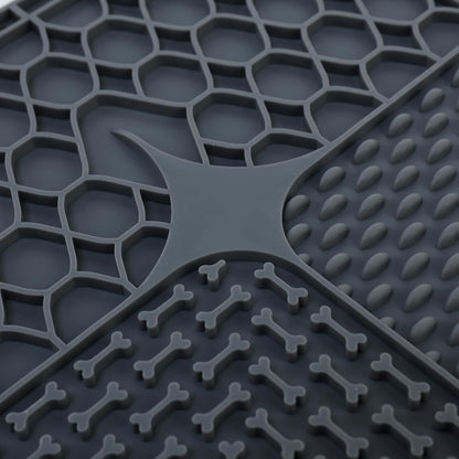 Park Life Designs Calming Lick Mat, 9-Inch, Silicone, Dark Grey