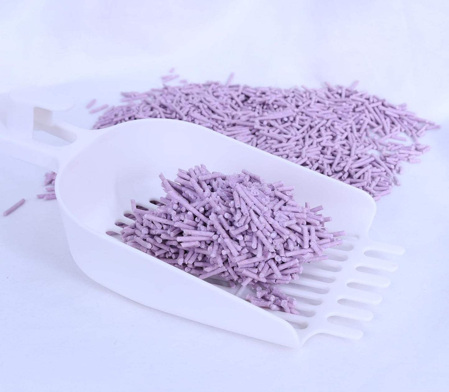 Tofu Cat Litter Lavender Scent 5.5 Lbs, Can Flush Down Toilets or drains, Low Tracking Cat Litter 2mm Pellets.