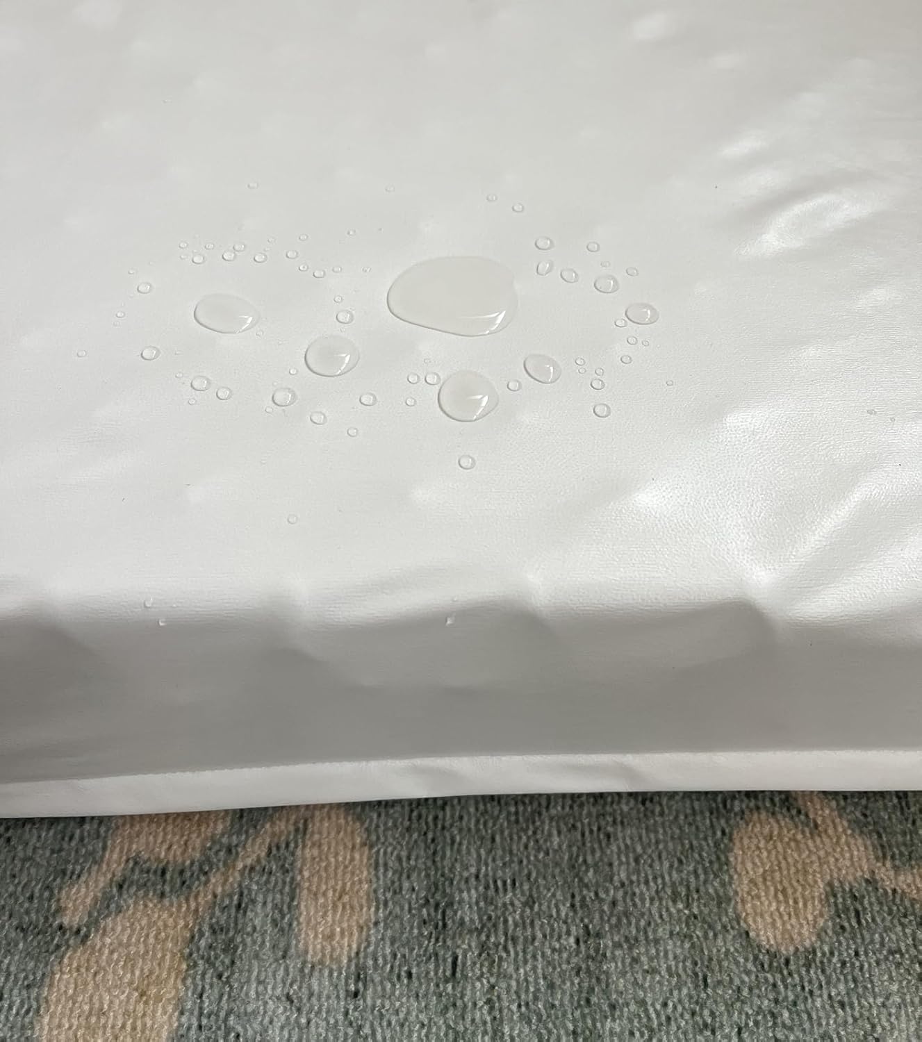 Waterproof Dog Bed Liner with Zipper Removable Washable for 24 x 18 Inch Dog Crate Beds