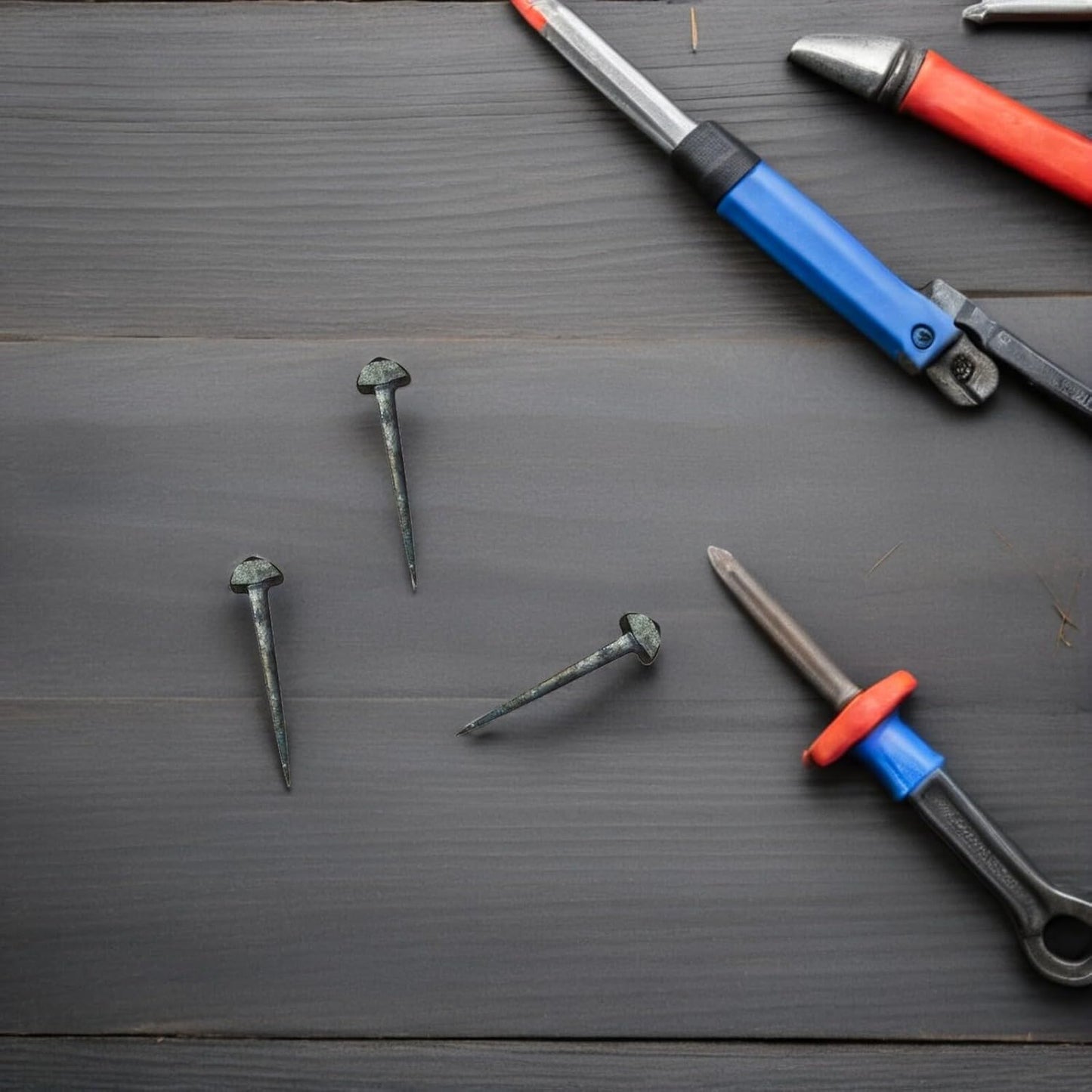 50Pcs Iron Horseshoe Nails for Hoof Care, Durable Low Carbon Steel Horse Accessories with Sharp Beveled Design for Easy Application Farrier Tools for Daily Use