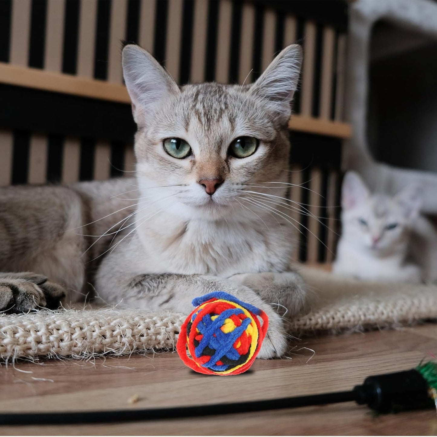 4Pcs Handmade Polyester Cat Balls with 40Cm Tail Bite-Resistant Indoor Scratcher for Kitten Play and Exercise Random Style