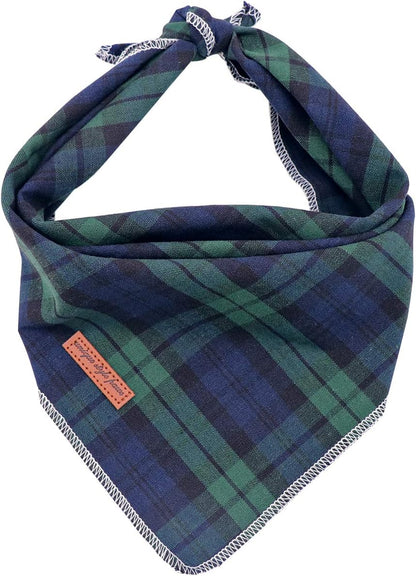 Unique Style Paws Dog Christmas Bandanas 1PC Washable Cotton Triangle Green Plaid Dog Scarfs for Small Medium Large Dogs and Cats