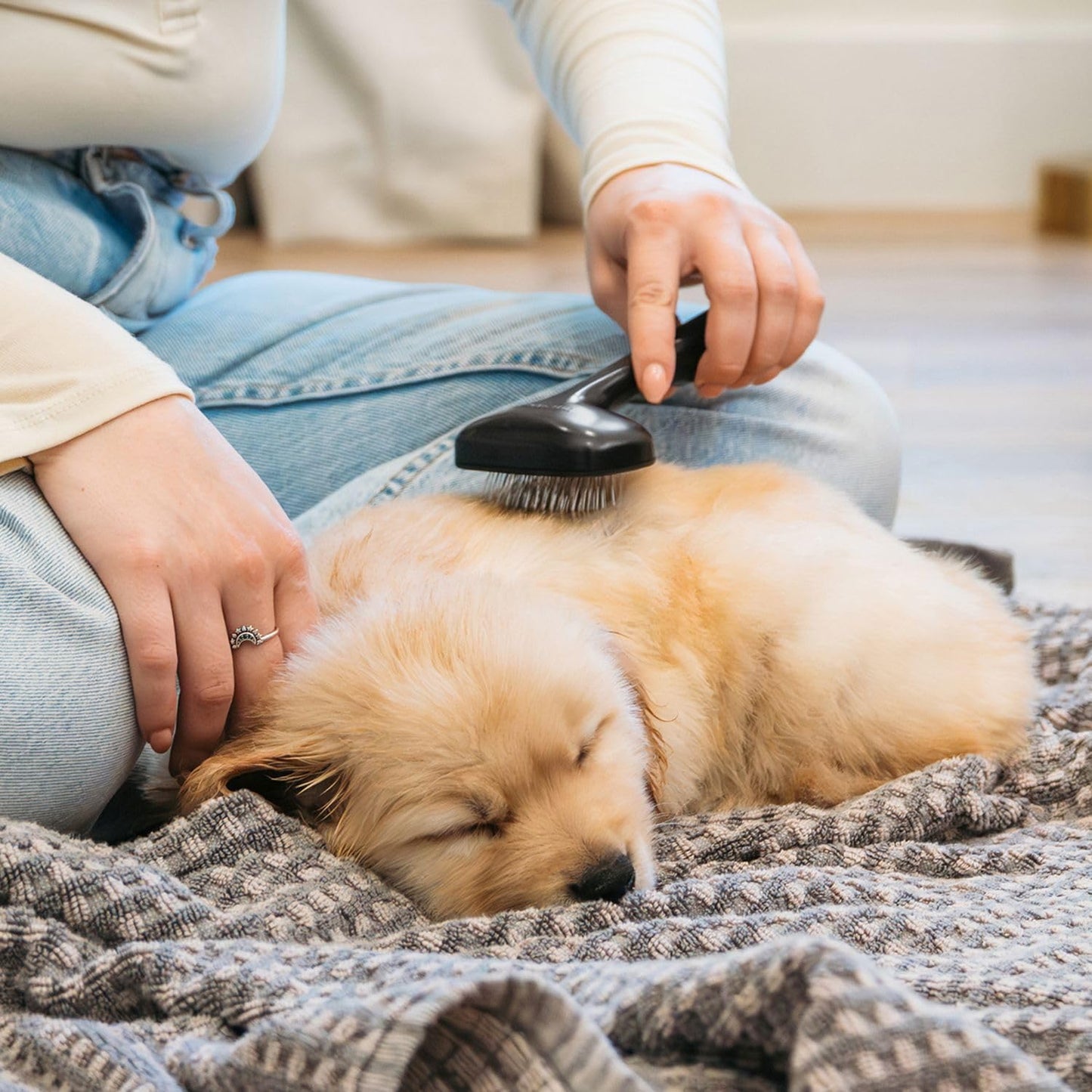 Puppy Love Gentle Bath & Grooming Set by Tweezerman & Veterinary Formula – Tearless Puppy Shampoo with 2-in-1 Bath Brush & Small Slicker Brush – Complete Bath Kit for Small Dogs & Puppies