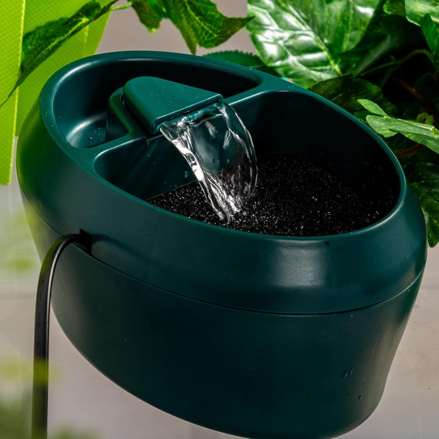 Reptile Water Drinking Fountain, Automatic Circulation, Low Noise, Energy Saving, Feeding Trough Included, Waterfall Design, Adjustable