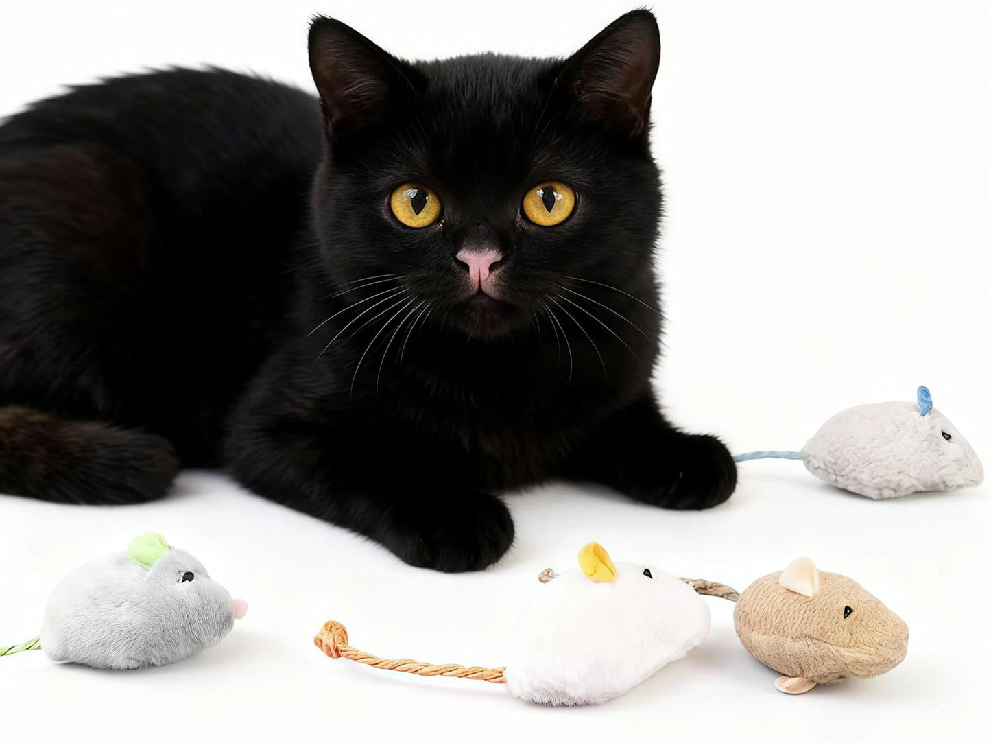 Plush Interactive Cat Toy Mouse Set, White and Brown Catnip Mice with Rope Tail, 3.94 Inch Length, Indoor Pet Entertainment Toys