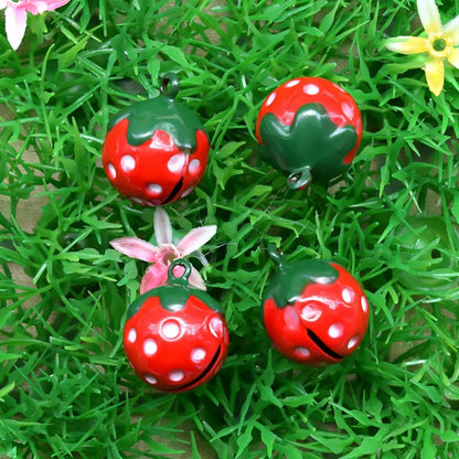 10Pcs Strawberry-Shaped Pet Collar Bells Mini Jingle Bell Pendants for Cats and Dogs, Strawberry Red DIY Craft Supply for Pet Necklace Accessories