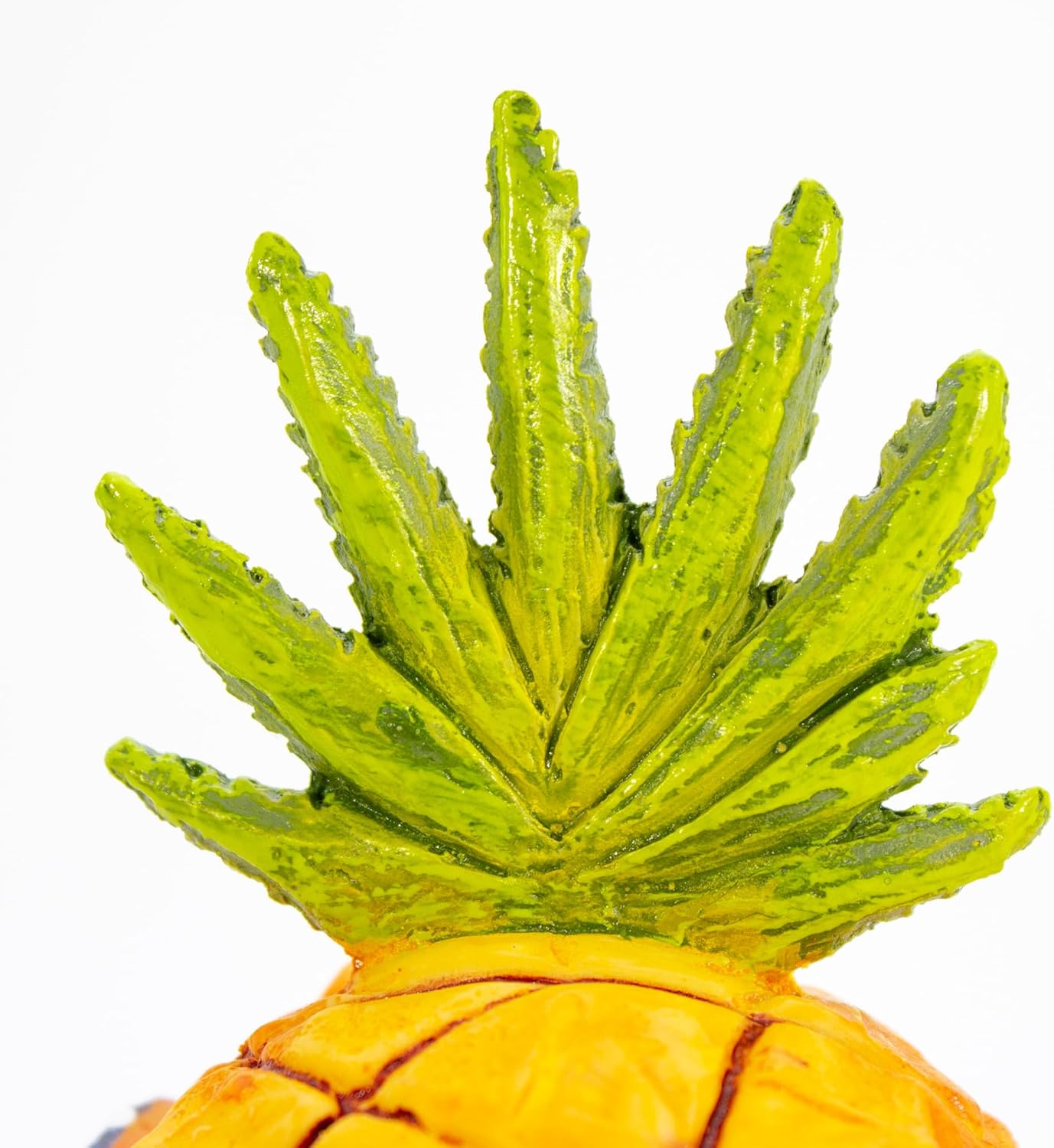 Penn-Plax (SBR10EO Spongebob Squarepants Officially Licensed Aquarium Ornament – Spongebob’s Pineapple House – Medium