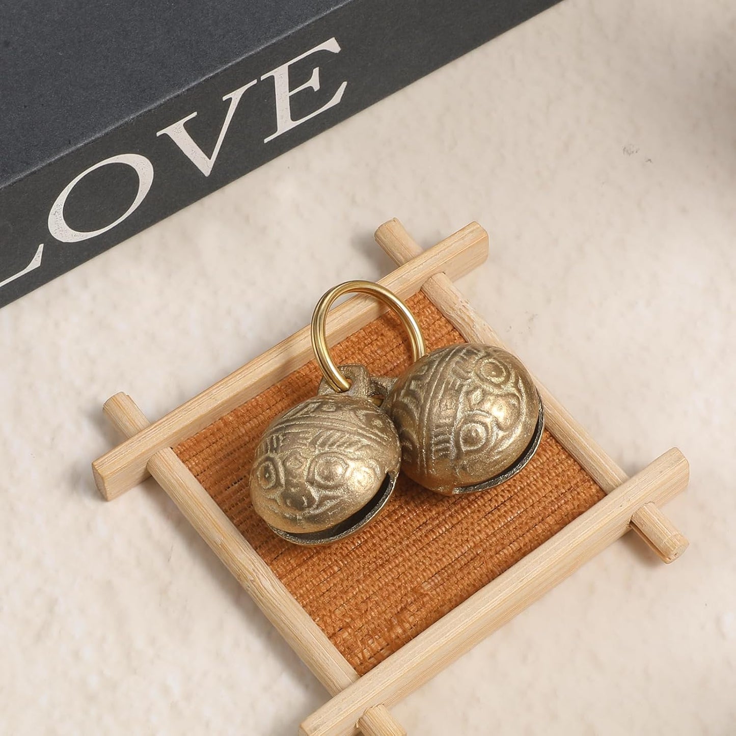 Copper Bell for Dog Collar, 2 PCS Large Brass Dog Bells Collars Extra Loud Collar Bell for Pet Tracking Anti Lost Training Pets Pendant Accessories Anti Theft Bells for Medium Large Dogs & Cats