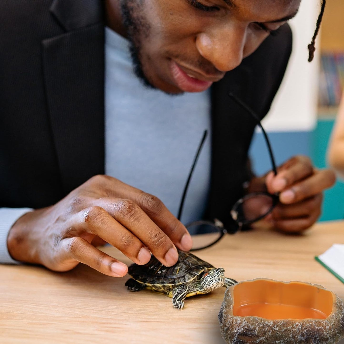 Resin Rock Worm Feeder Dish and Tortoise Water Bowl Reptile Food Holder XS Size Terrarium Feeding Supplies for Lizards Geckos Turtles and Amphibians
