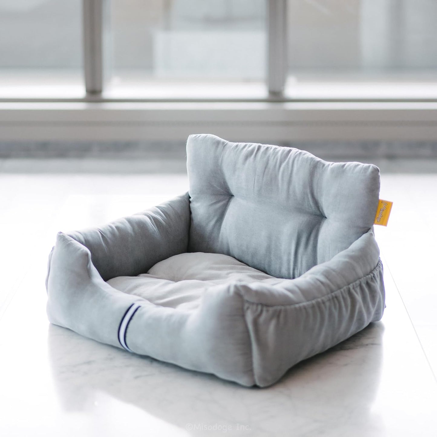 Futon Dog Car Bed for Small Dogs, Safety Seat Belt and Straps, Non-Slippery Bottom, Travel Bed, Elegant Design, Perfect for Dogs Under 25 Lbs