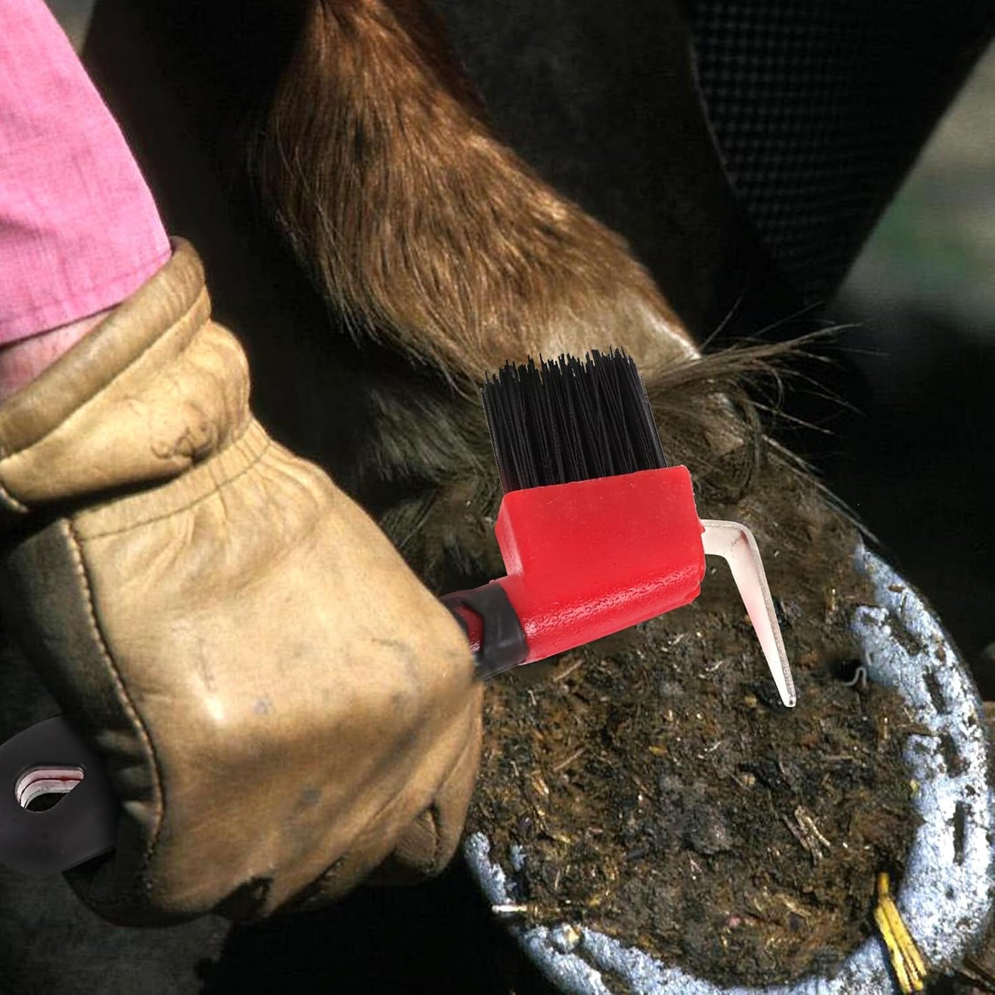 Happyyami Grip Hoof Pick with Brush Comfortable Rubber Handle Efficient Dirt Removal Tool for Hoof Hygiene Essential Equine Grooming Equipment Supplies Random Color Random Color
