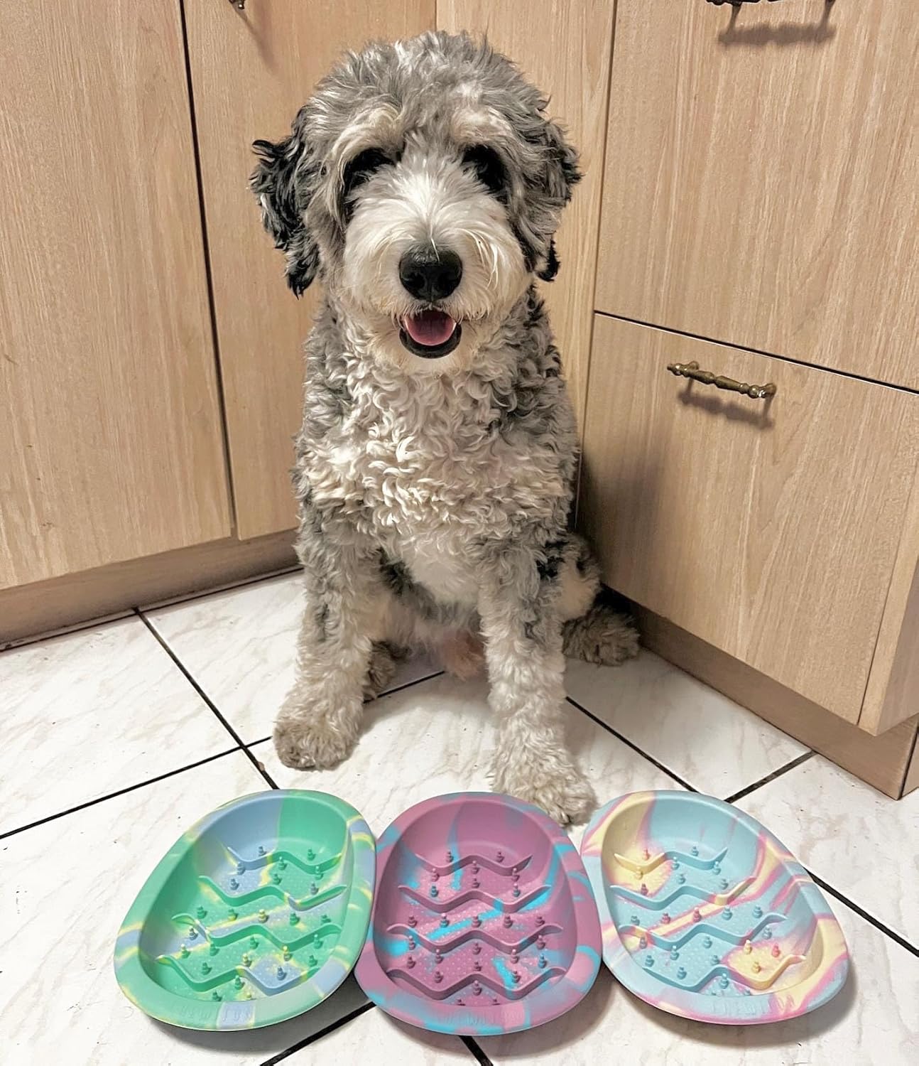 CHEWFFON Interactive Dog & Cat Lick Mat Bowls, BPA-Free Silicone Dog Slow Feeder Bowl with Suction Cups, Non Slip Food Bowl for Dogs and Cats, Reduces Boredom, Dishwasher Safe, Cotton Candy