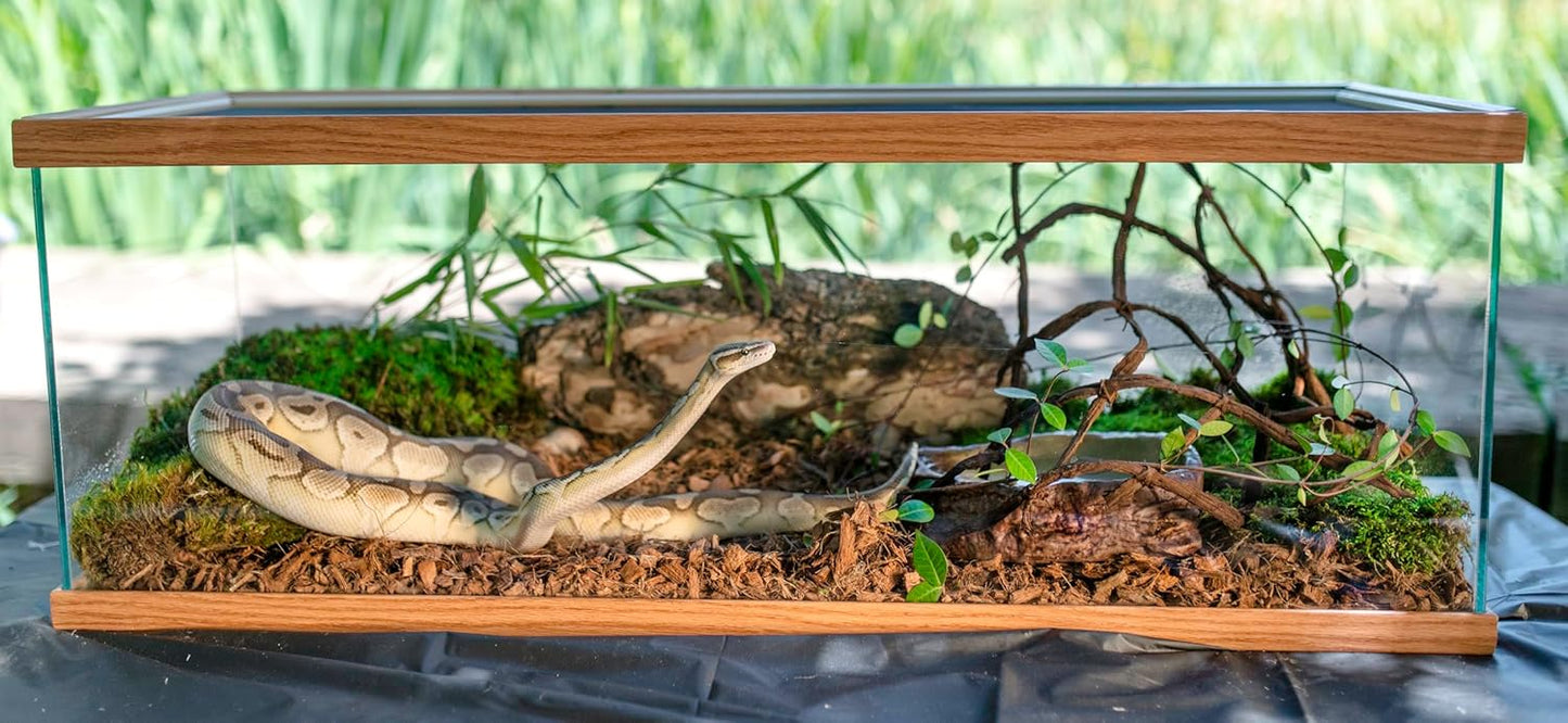 Galápagos (05020) Tropicoco® Husk Bedding for Reptiles, Amphibians, & Terrariums High Absorbency, Eco-Friendly, Dust-Free Perfect for Water Dragons, Tortoises, Snakes, & More, 8QT Compressed Brick