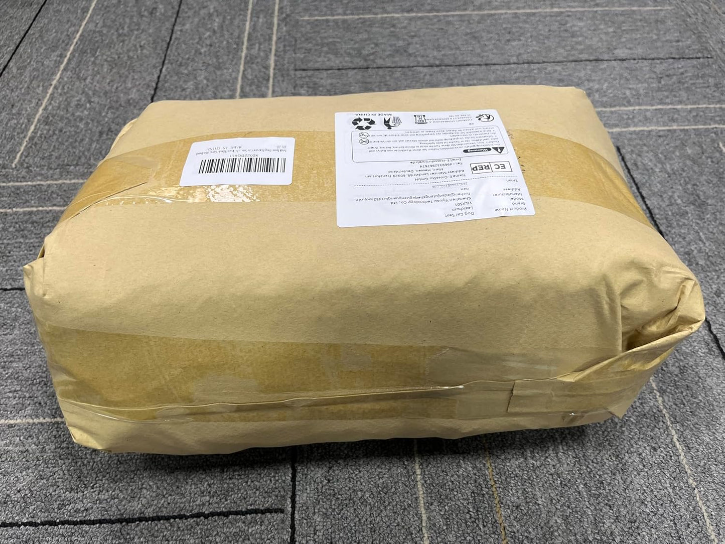 Dog Booster Car Seat for Small/Medium Dogs,6in Memory Foam Elevated Cushion,Fully Detachable and Washable,2 Clip-On Safety Leashes,Anti-Slip Base(Black/Grey,Medium)