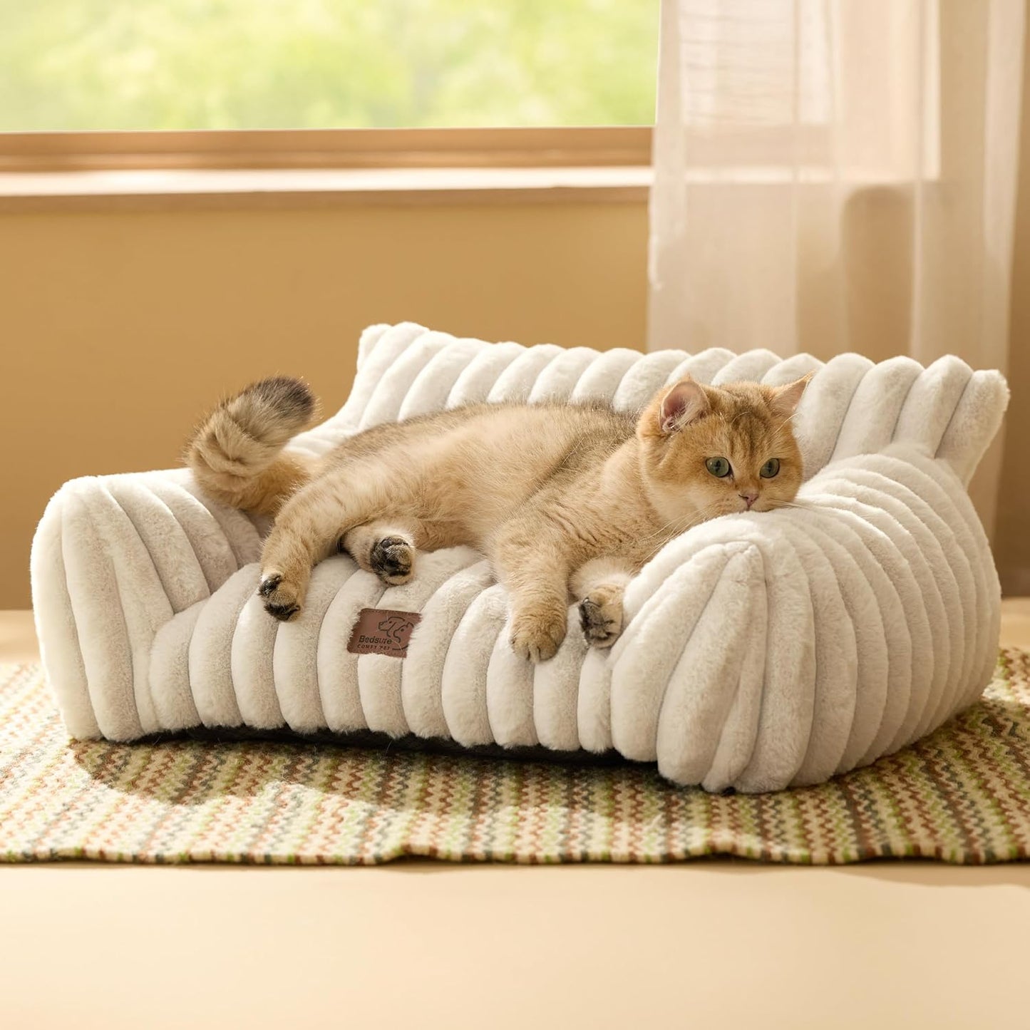 Bedsure Cute Cat Couch for Pets - Fluffy Cat beds with Premium Soft Corduroy Fleece, Fuzzy Cats beds for Indoor Cats with Removable Washable Cover, Supportive Pet Sofa, 24inch, Cream