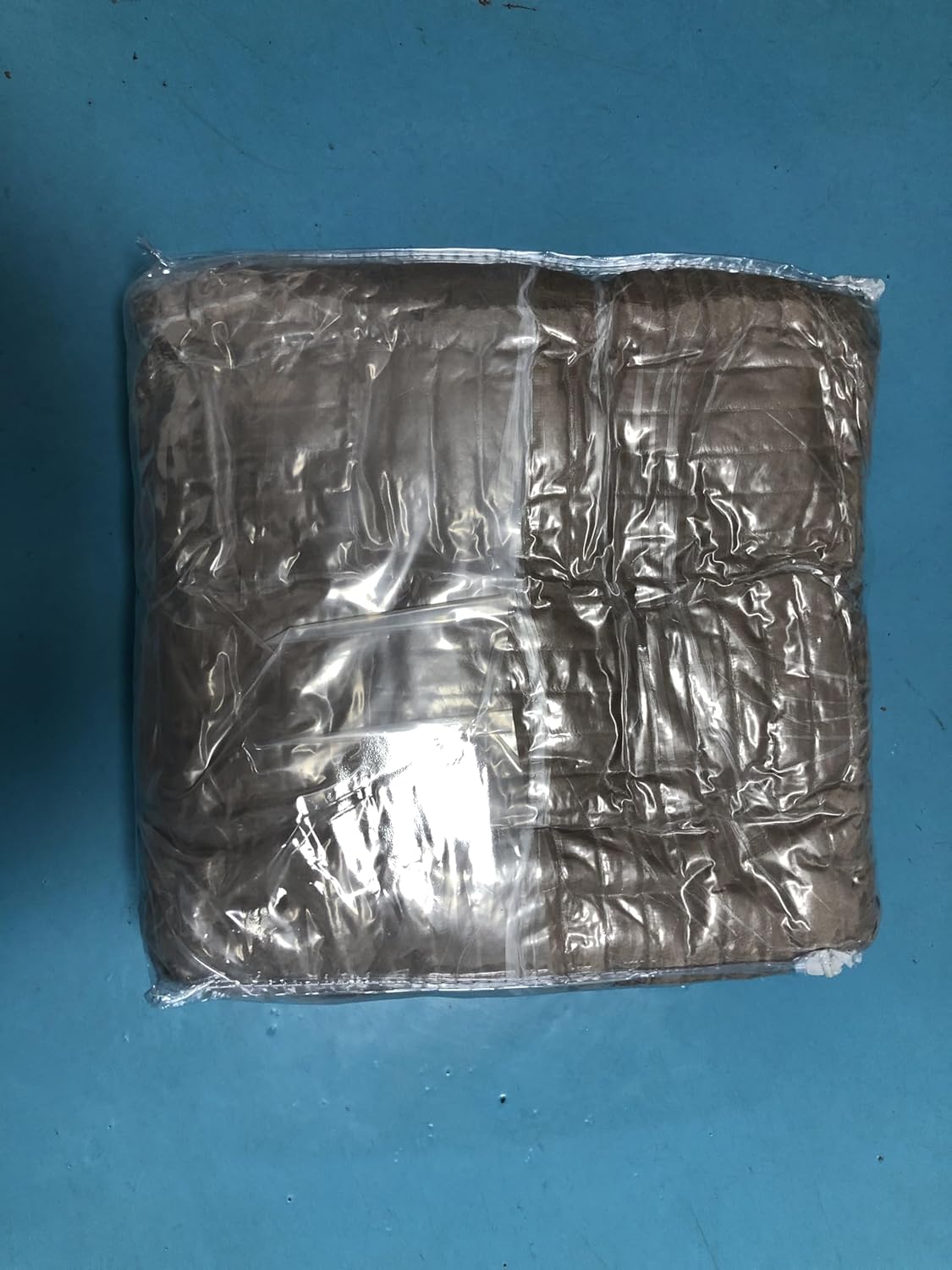 Dog Car Bed Mat, Non-Slip Backseat Extender Pet Blanket, Plaid Dog Bed for SUVs, Sedans & Trucks, Chew-Resistant Travel Pad for Dogs, Easy Clean & Scratch-Proof & Comfort (50"x24.6")