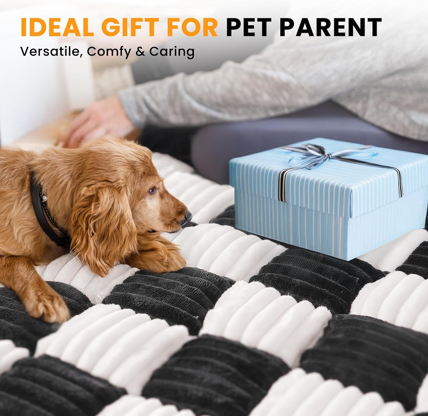 Backseat Dog Bed Mat for Car, Non-Slip Dog Bed for Car Back Seat, Soft & Cozy Dogs Blanket, Washable Travel Pet Mat Seat Protector for Cars, SUVs, Trucks