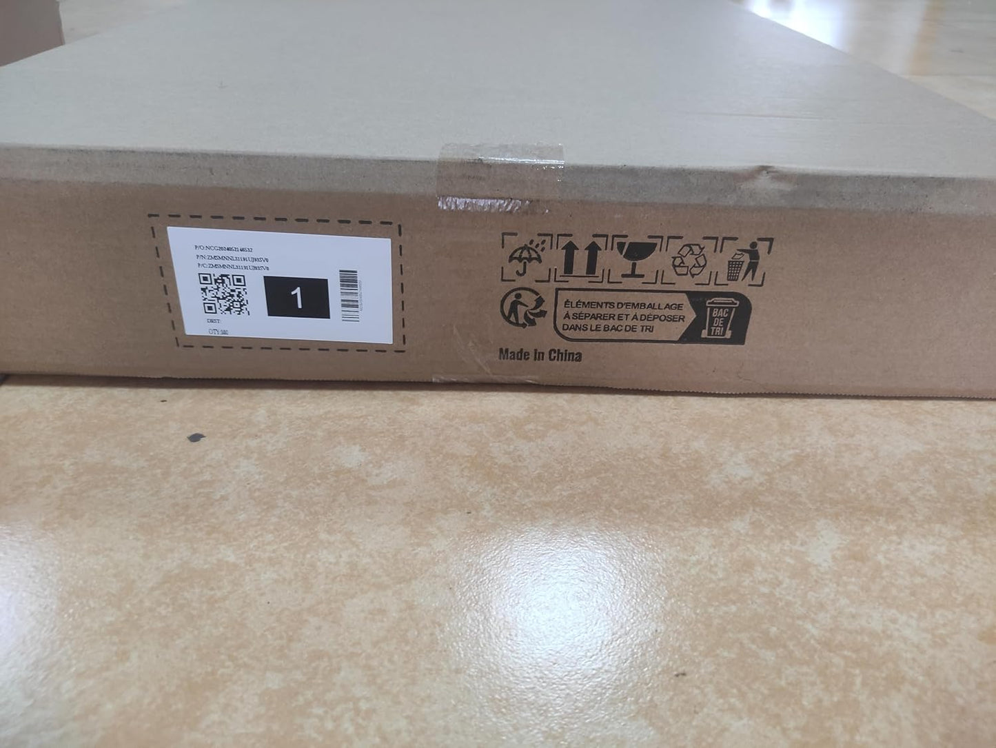 VEVOR 30 Inch Flight Bird Cage, Stackable Bird Cage Parakeet Cage with Slide-Out Tray and Handle, Small Parrots Birdcage for Cockatiels Budgies Conure Macaw Finch Lovebirds Canaries Pigeons