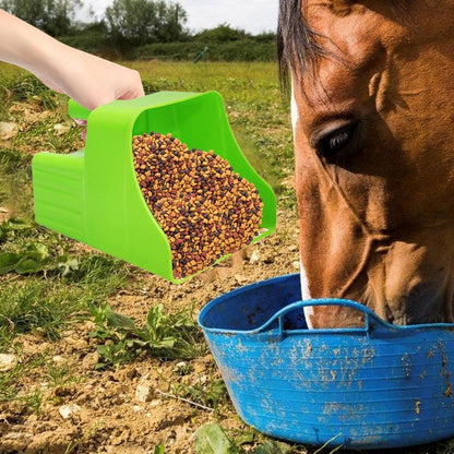 Feed Scoop - Pet Feeding Server, Ergonomic Non Slip Scoop, Sheep Cattle Horse Livestock Feeder, Poultry Backyard Gardening Farming, Yard Camping Feeding Tool, Farm Animal Food Accessory