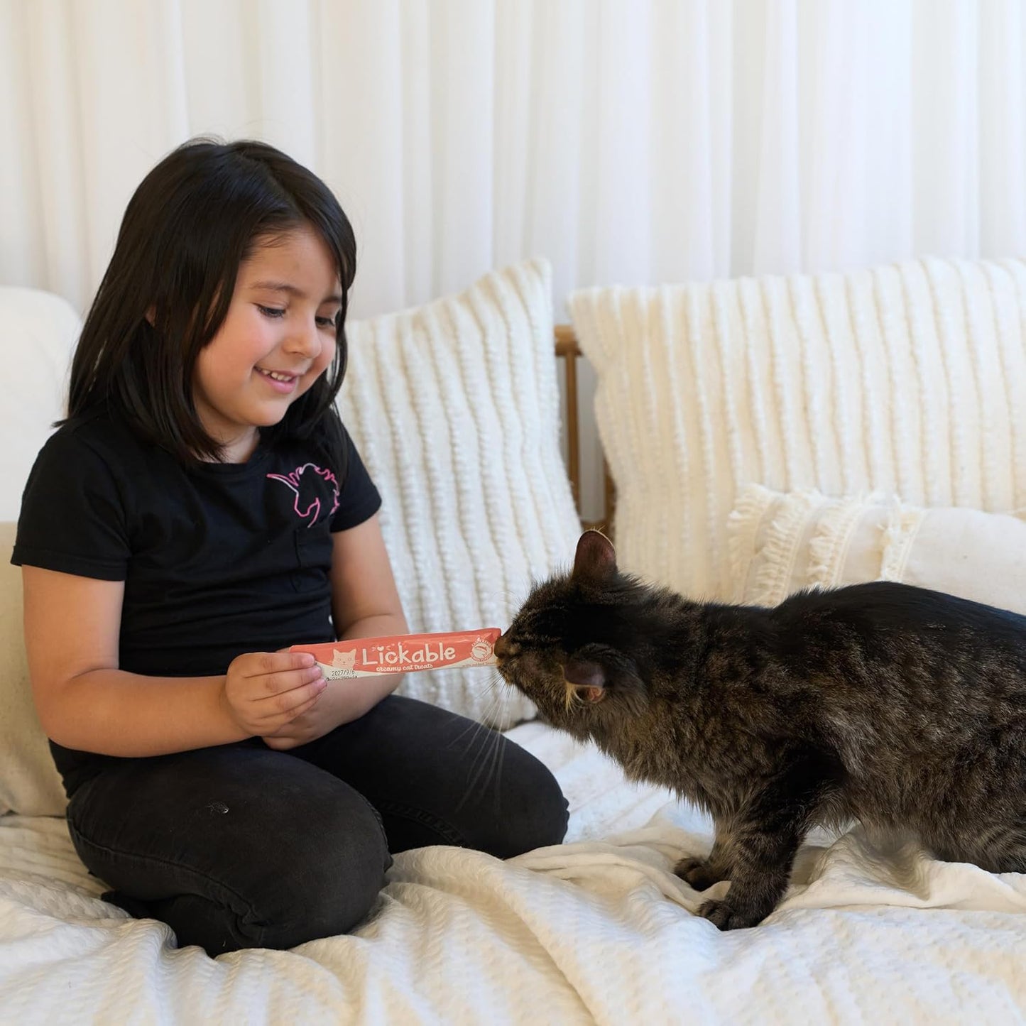 Fieldcrest Farms Lickable Creamy Cat Treats – 50ct Variety Pack – 4 Savory Flavors (Chicken, Tuna, Duck, Salmon) with Taurine – Smooth, Tasty Cat Treat Tubes – Serve by Hand, Dish, or as a Topper