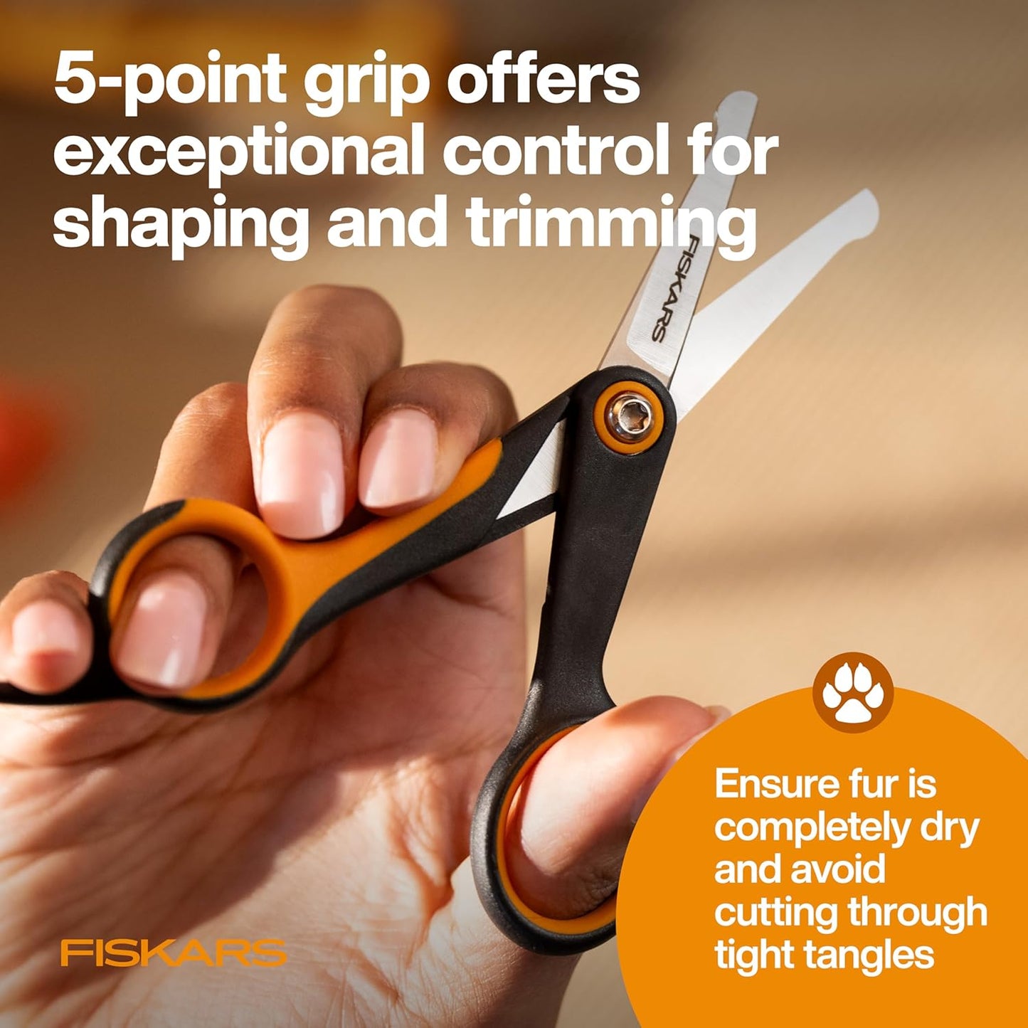 Fiskars Pet Detailing Scissors, Dog & Cat Grooming Scissors, Rounded Tips & SoftGrip Handle for Delicate Areas, Cat and Dog Supplies, 5.5”, Orange/Black