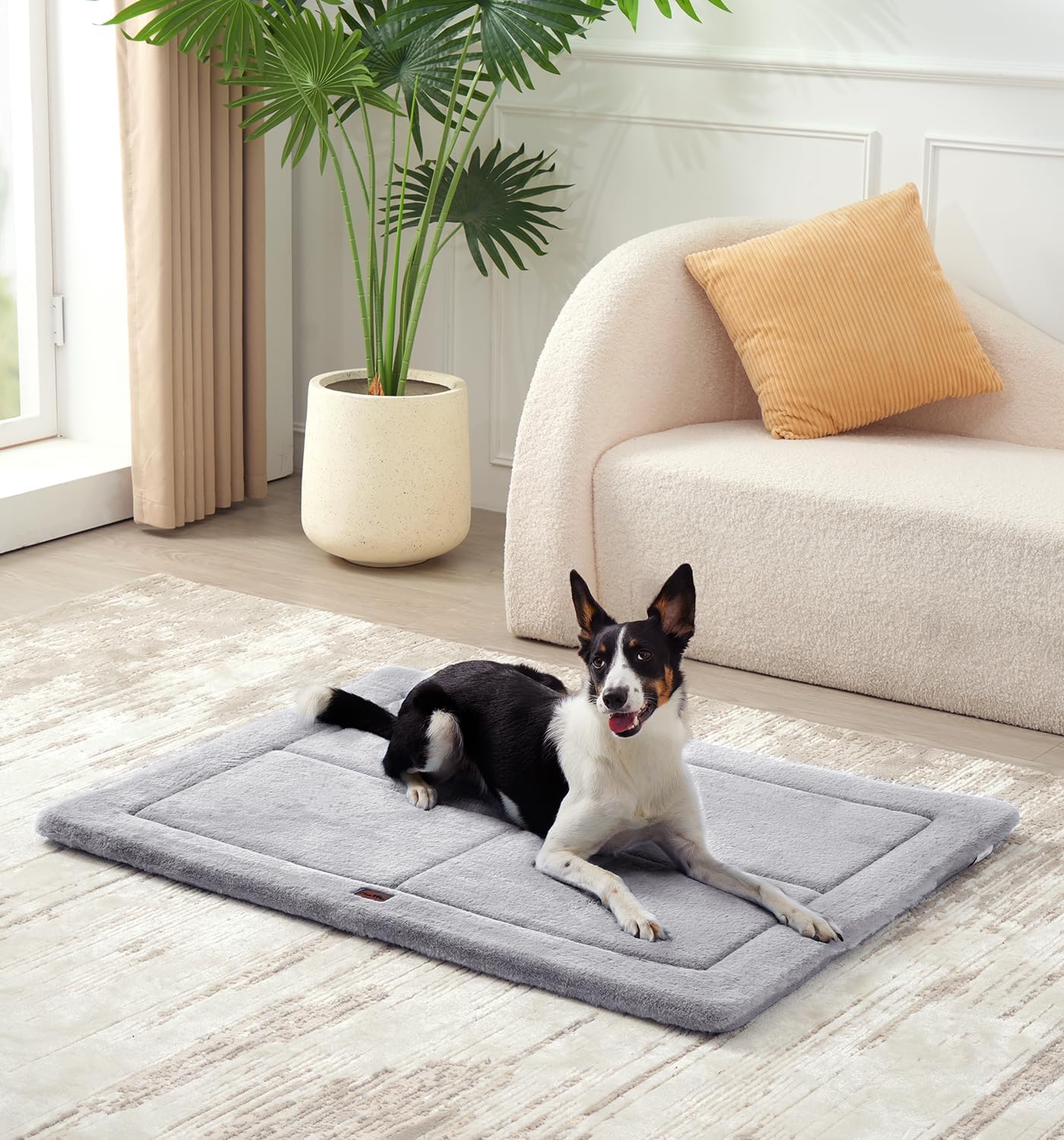 Made4Pets Dog Crate Pad Bed for Medium Large Dogs, Washable & Reversible, Anti-Slip Kennel Mat for Cozy Sleeping, Soft Fluffy Dog Bed for Indoor & Outdoor Use, 35"x23", Gray