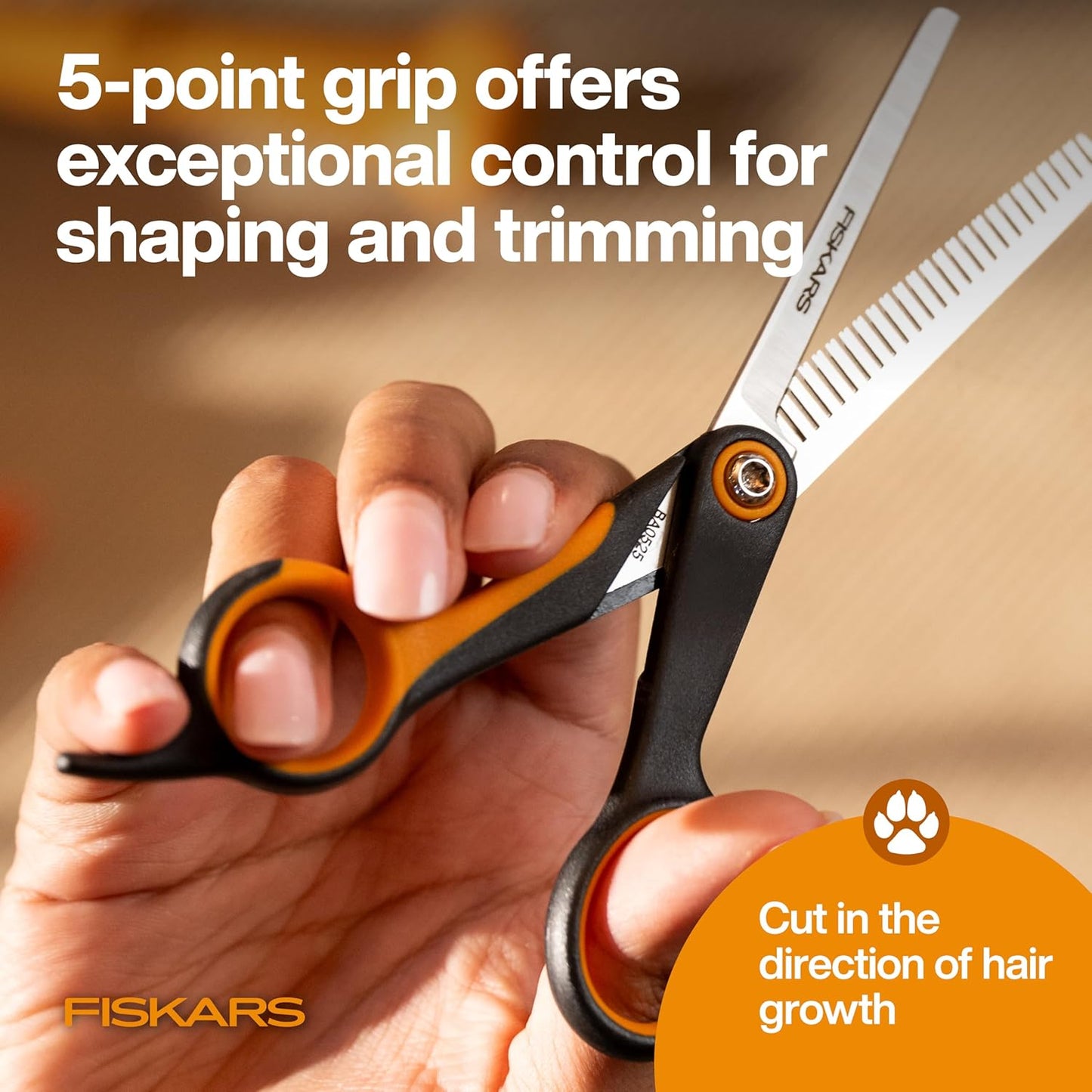 Fiskars Pet Blending Scissors, Dog and Cat Grooming Scissors, Serrated Teeth for Thinning & SoftGrip Handle, Cat and Dog Supplies, 6.5”, Orange/Black