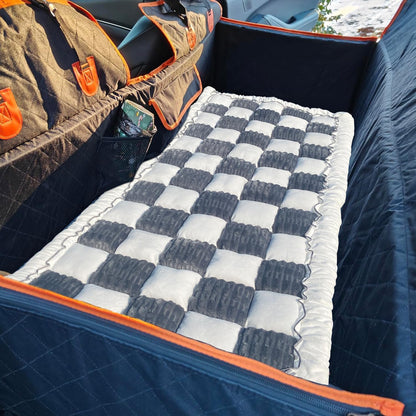 Dog Bed Mat for Car Backseat Extender, Non-Slip Plaid Pet Bed Mat for Car Back Seat Protector Cover, Furry Dog Couch Cover, Flannel Travel Dogs Mat for Cars, SUVs, Sedans. (51" x 24") (Grey, M)