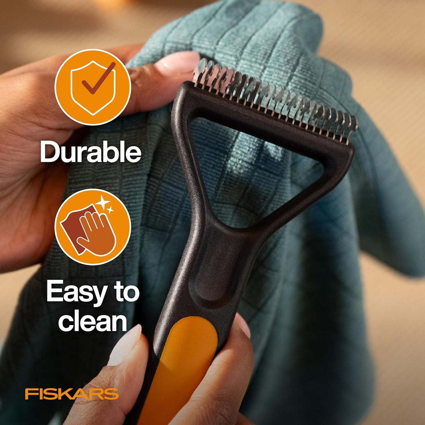 Fiskars Pet, Cat and Dog Brush, Fine Bristles & SoftGrip Handle for Gentle Grooming and Deshedding, Cat and Dog Supplies, Orange/Black