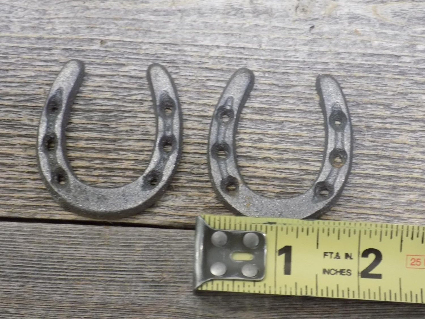 SMALL CAST IRON HORSESHOES • CRAFTS HOME DÉCOR, HORSESHOE/HORSE SHOE, SMALL TINY NIKNAK - PACK OF 10