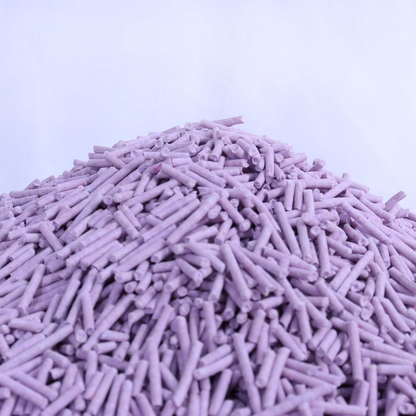 Tofu Cat Litter Lavender Scent 5.5 Lbs, Can Flush Down Toilets or drains, Low Tracking Cat Litter 2mm Pellets.