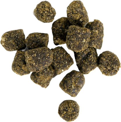 Manna Pro AccuBites Replenish Equine Supplement – Hydration & Immune Support Supplement for Horses – Contains Vitamin E & Turmeric – Turmeric & Molasses Flavored – 1.6 lbs