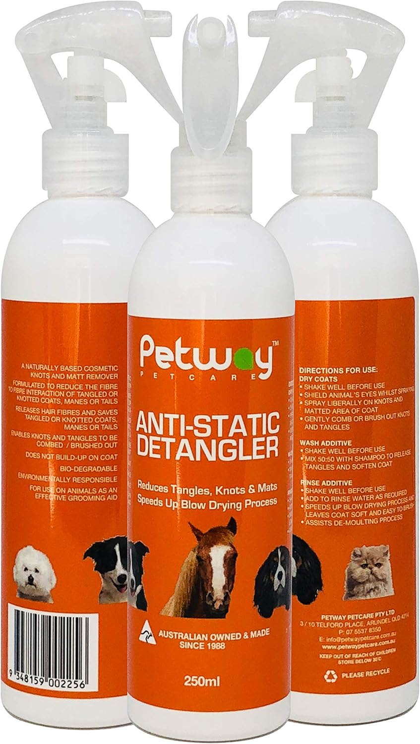 PETWAY Petcare Dog Anti-Static Detangler Spray –Dematting Spray for Dogs, Cats and Horses, Pet Detangling Anti-Static Spray, Free of Phosphates, Parabens & Enzymes – Tangle Remover - 8.45 Oz