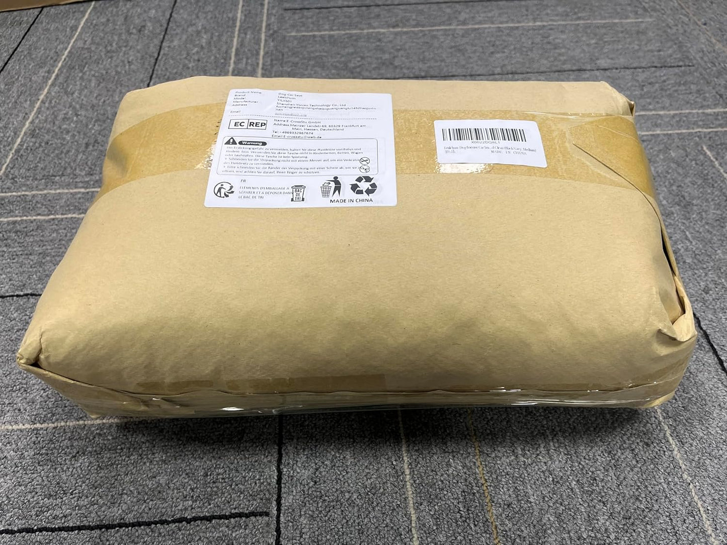 Dog Booster Car Seat for Small/Medium Dogs,6in Memory Foam Elevated Cushion,Fully Detachable and Washable,2 Clip-On Safety Leashes,Anti-Slip Base(Black/Grey,Medium)