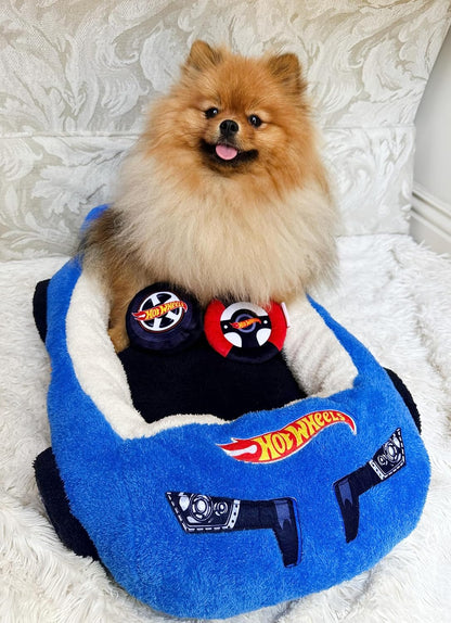 Hot Wheels Plush Car Pet Bed – Themed Blue Car Design for Dogs and Cats with Toy Steering Wheel and Tire